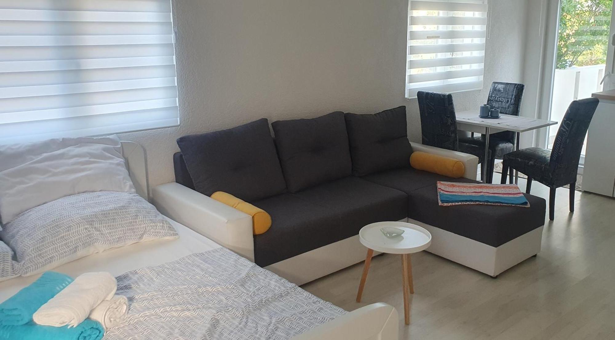 Apartmani Sara Marija Карлобаг Номер фото